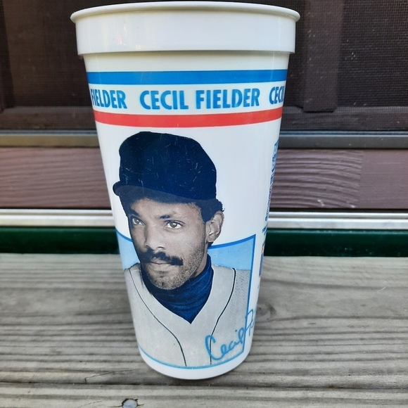 Vintage 1992/1994 MLB Jim Abbott & Cecil Fielder Collector Series souvenir cups - Picture 2 of 13